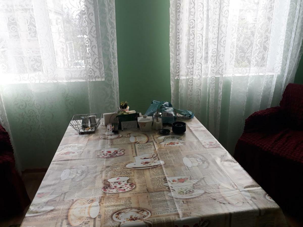 Homestay Izolda Batumi Exterior foto